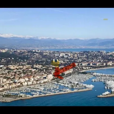 Amazing View Port And Garage Apartment *