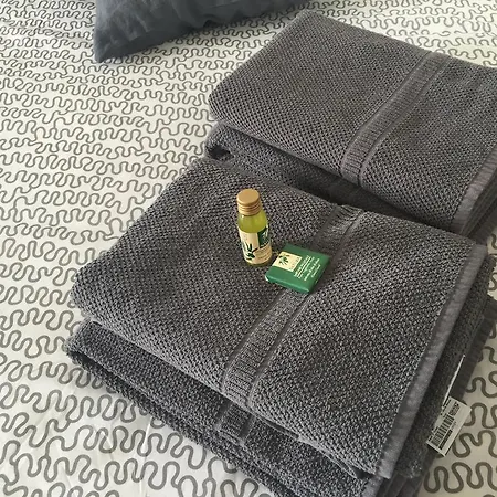 Amazing View Port And Garage *